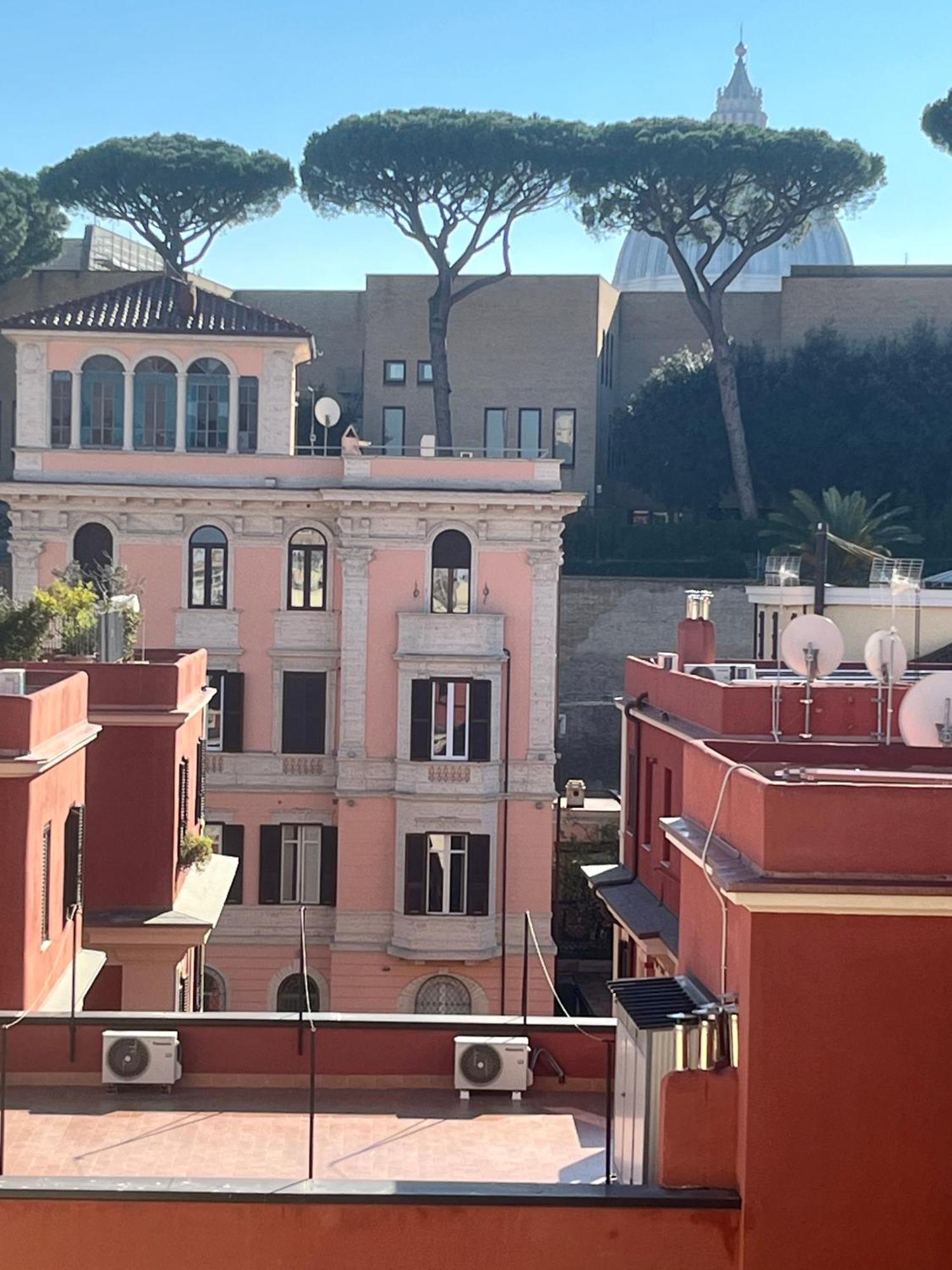 House Candia 111 - Vatican Museum * Rom